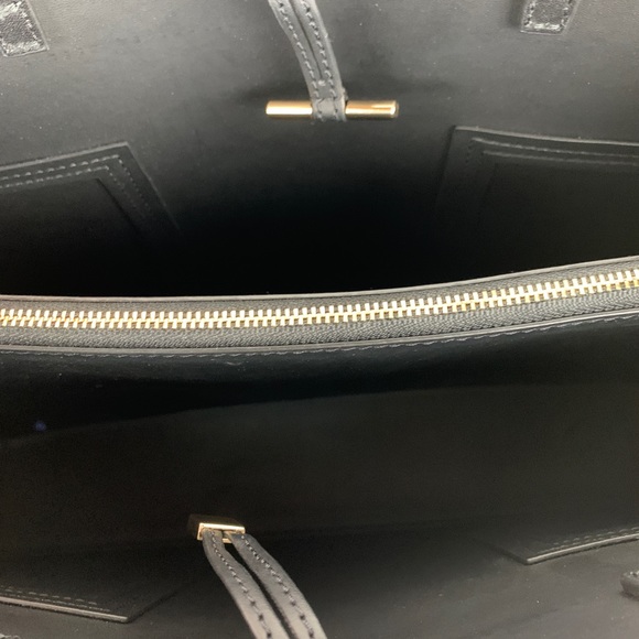New Tory Burch Block-T Black Leather Tote - Picture 8 of 8